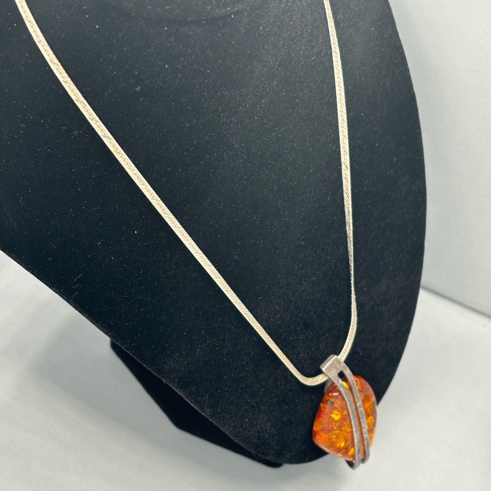 Silver and Amber Pendant Necklace - Picture 3 of 7